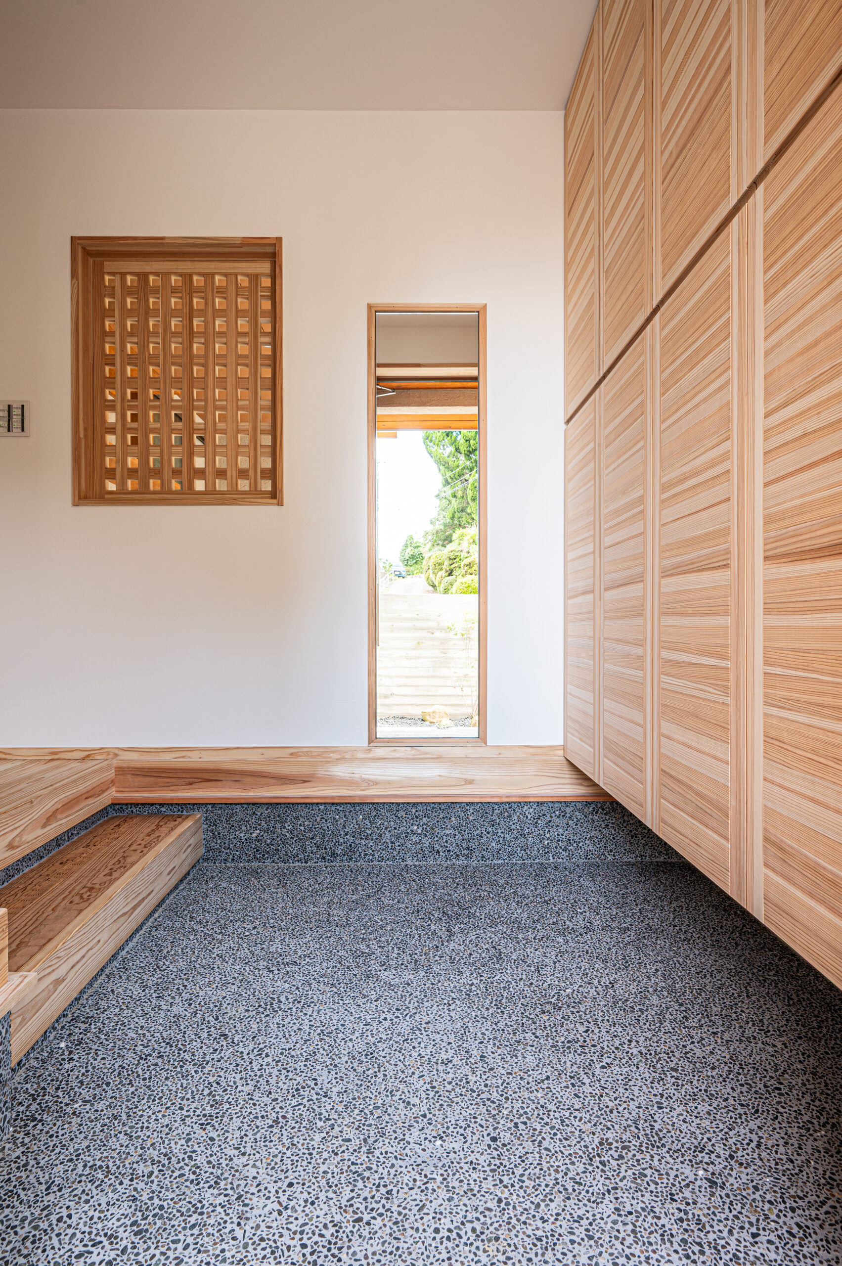 玄関 - 嘉麻市の注文住宅