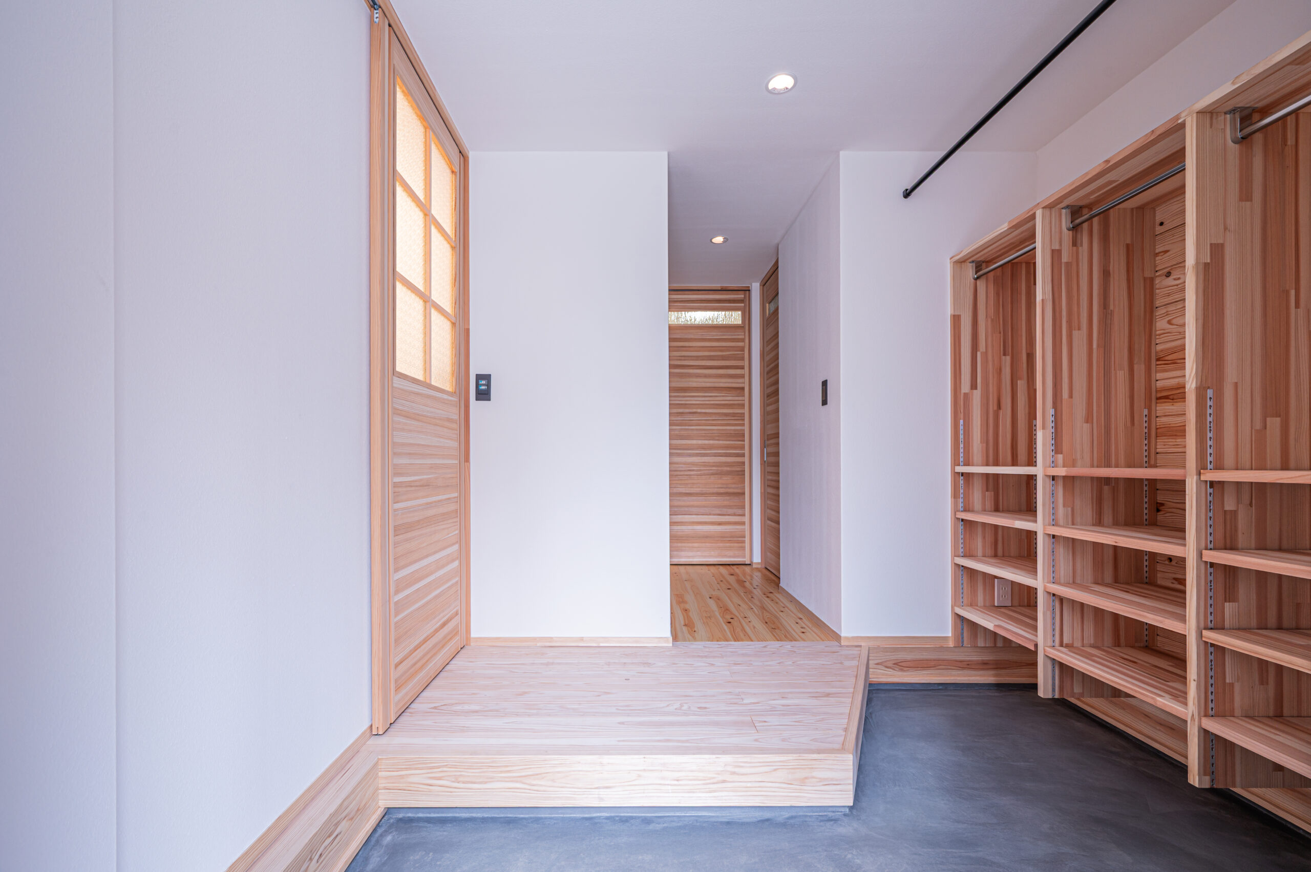 玄関 - 篠栗町の注文住宅