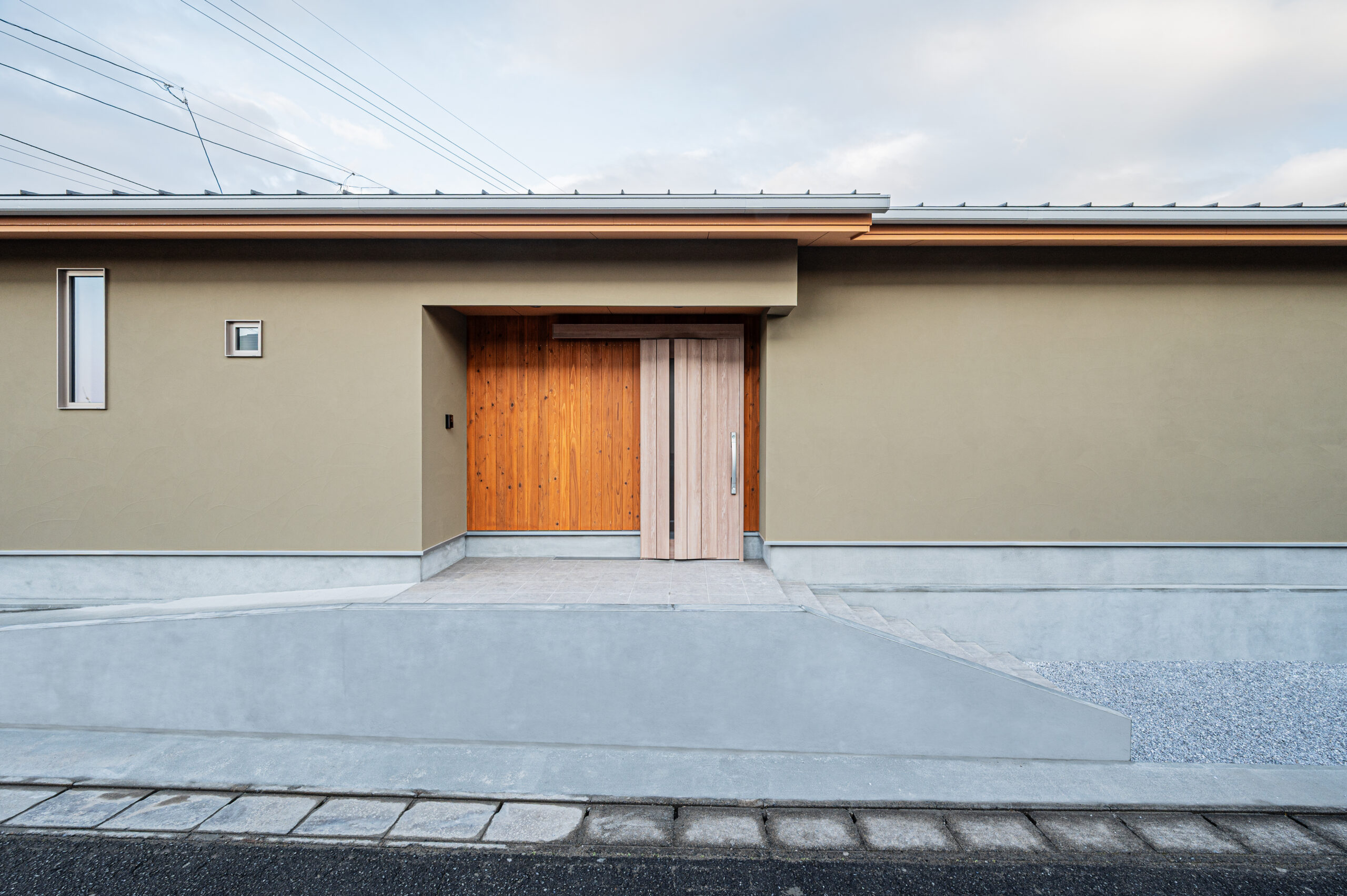 玄関 - 田川市の注文住宅