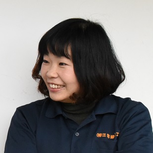 早野 友美